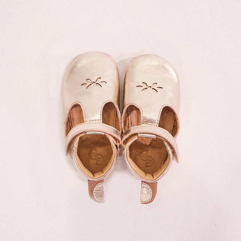 Chaussons deux bouts modèle angèle