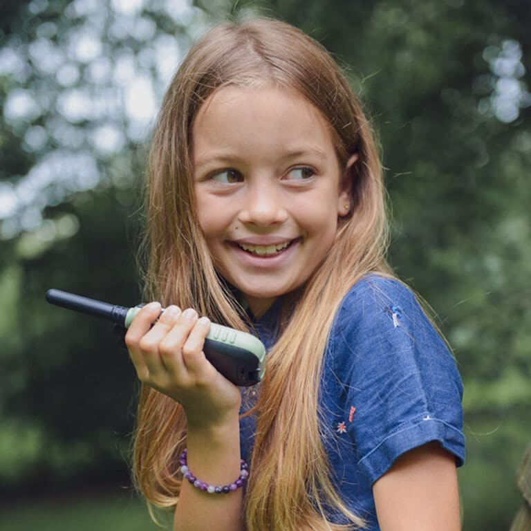 kidytalk talkie walkie sur fond blanc