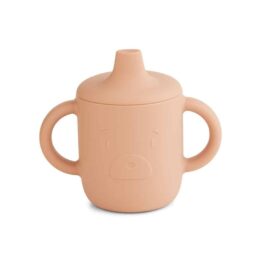 Tasse en silicone rose avec un ours de la marque liewood