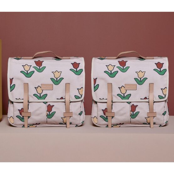 Un cartable au motif "tulipes" de la marque jojo factory