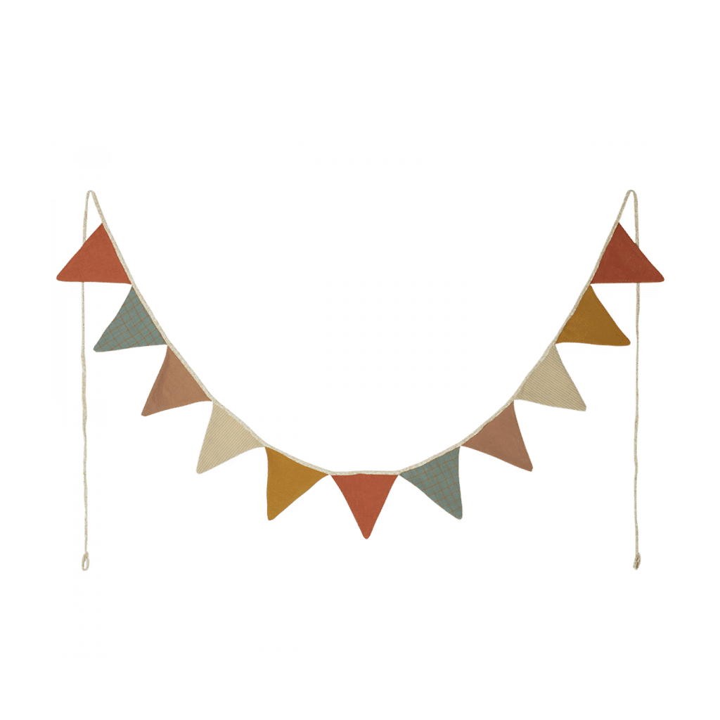 guirlande de 11 fanions multicolore maileg sur fond blanc