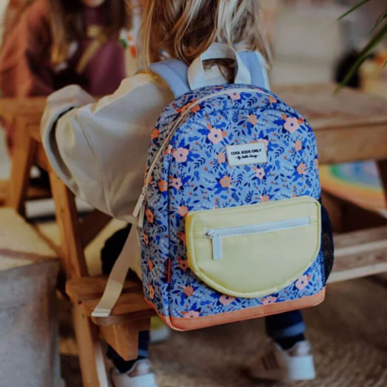 sac à dos "champêtre" de la marque Hello Hossy, porté