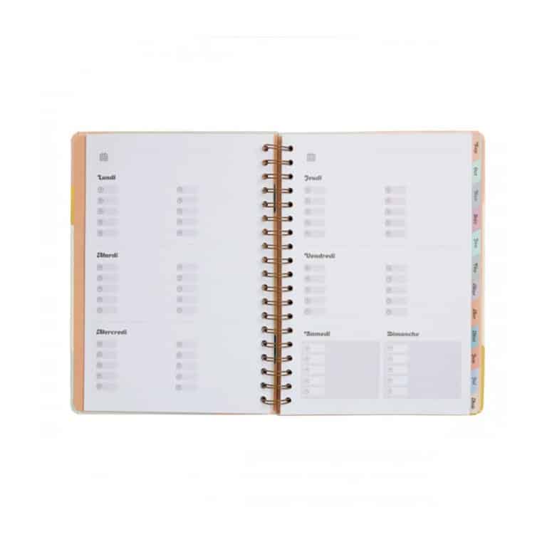 Agenda semainier de la marque mr wonderful sur fond blanc