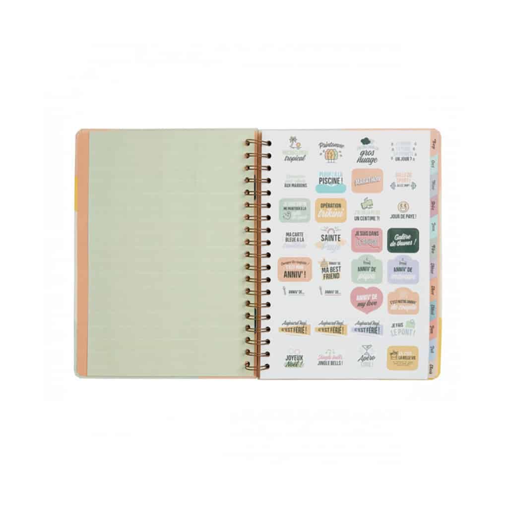 Agenda semainier de la marque mr wonderful sur fond blanc