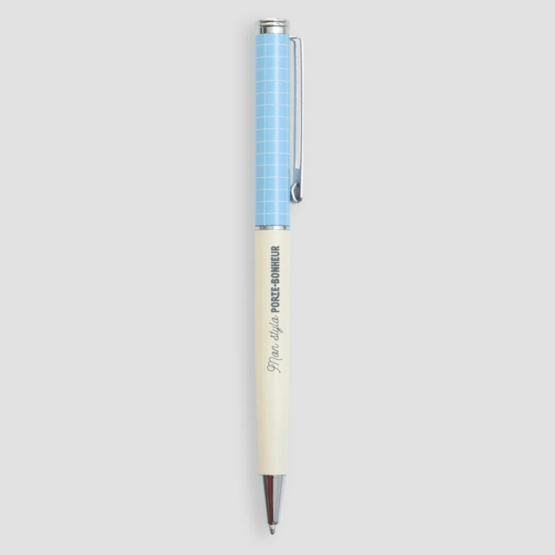 stylo "mon stylo porte bonheur", vue de face sur fond gris