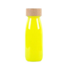 une bouteille sensorielle jaune fluo, vue de face sur fond blanc