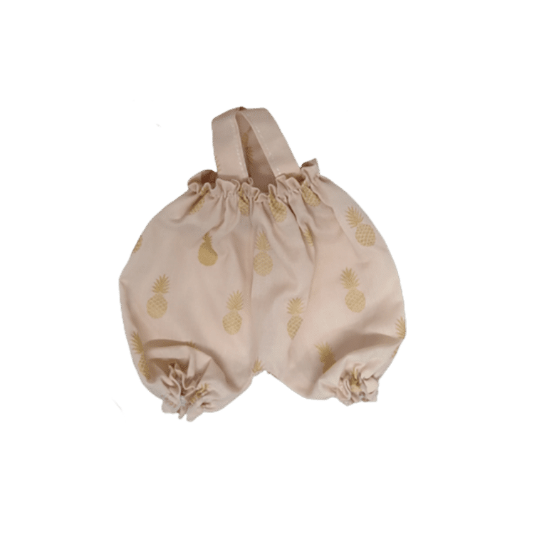 barboteuse rose ananas sur fond blanc