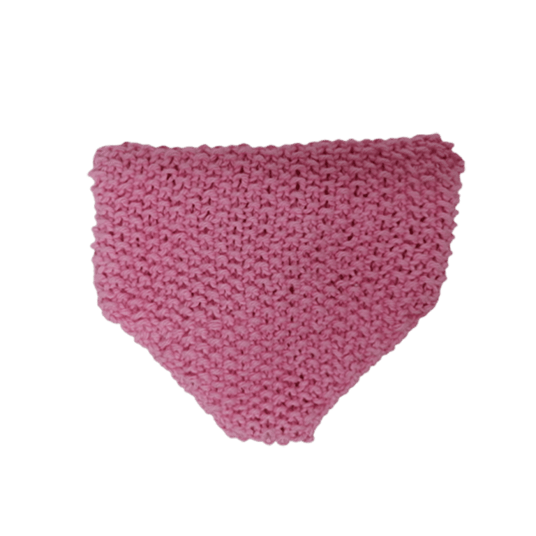 détail maillot de bain en tricot rose littlemarmaille sur fond blanc