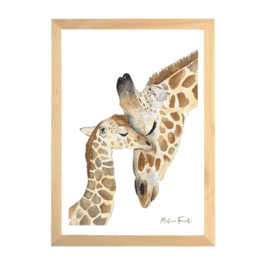 une affiche A4 famille girafe Les Aquarelles De Marlène, vue de face sur fond blanc