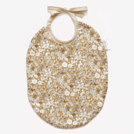 bavoir liberty harper barnabé aime le café sur fond blanc