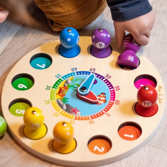 clockboard jeu montessori de la marque max&léa