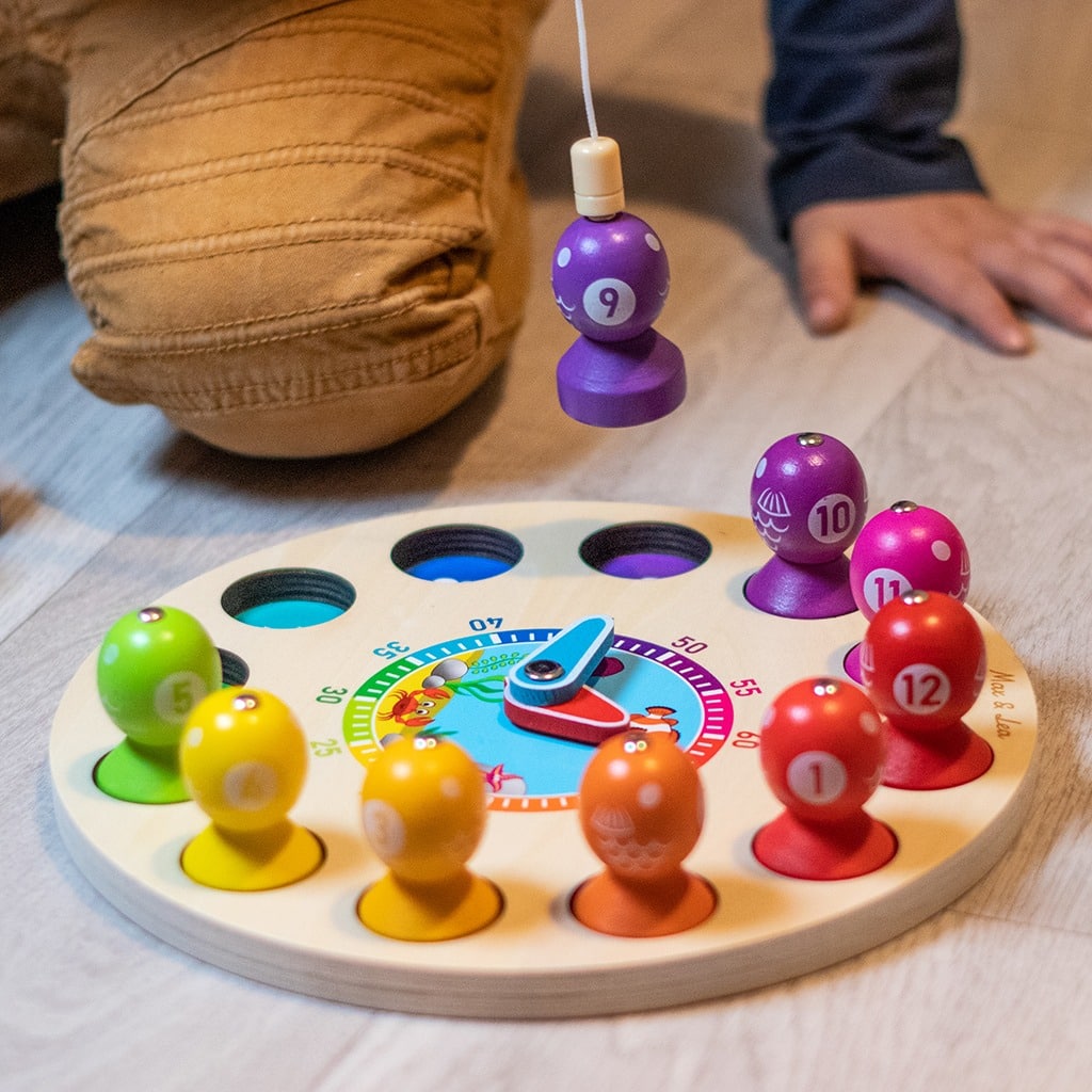 clockboard jeu montessori de la marque max&léa