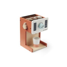 machine à café kid's concept avec tasse sur fond blanc