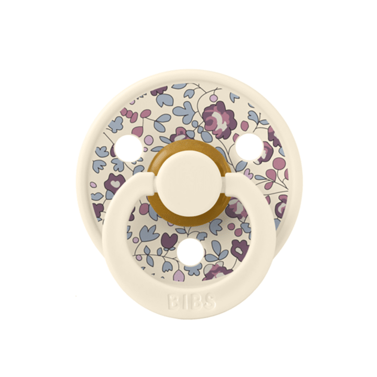 tétines colour liberty eloïse blush mix bibs détail tétine crème sur fond blanc