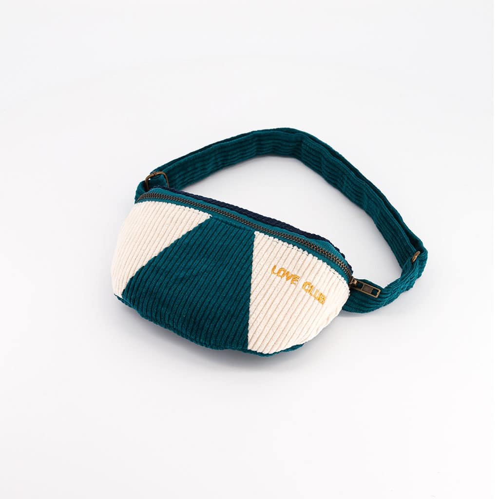 un sac banane enfant pétrole chamaye, vue de face sur fond blanc