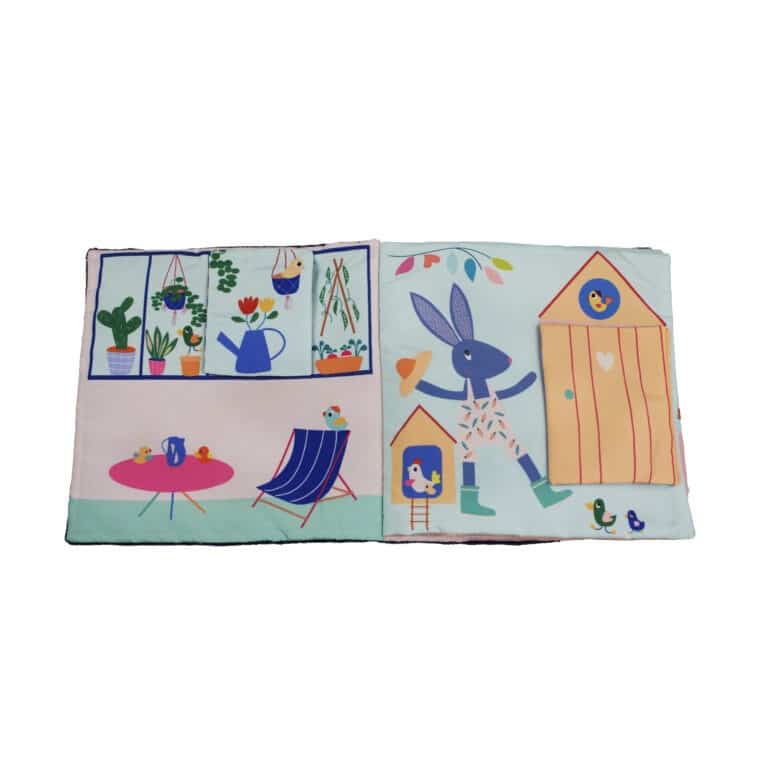 livre du potager à l'assiette ebulobo détail page sur fond blanc