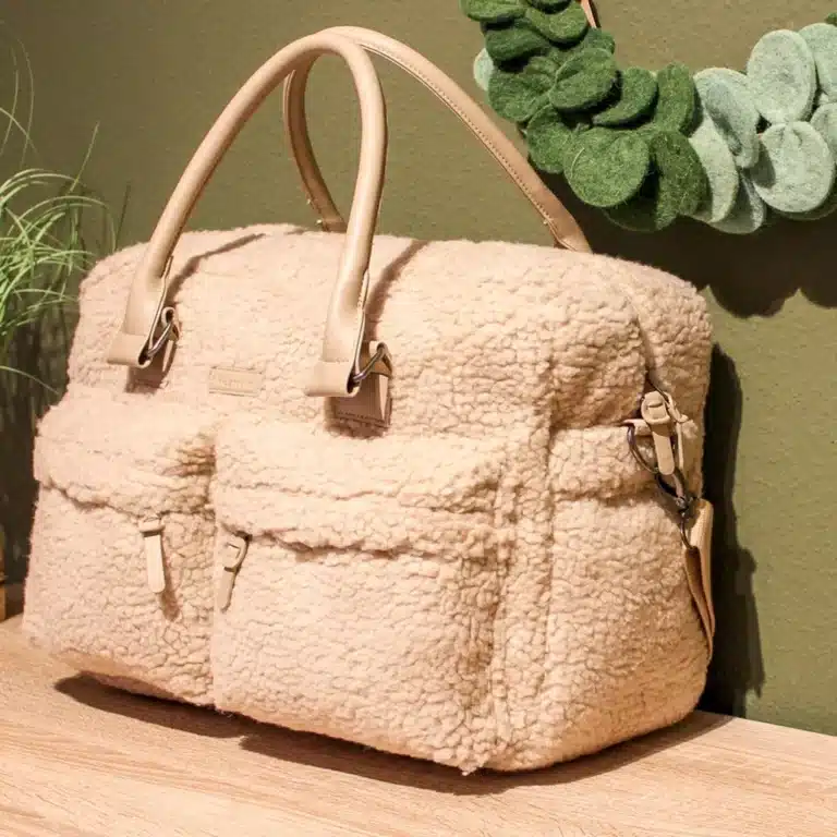 sac à langer sherpa beige kidzroom ambiance