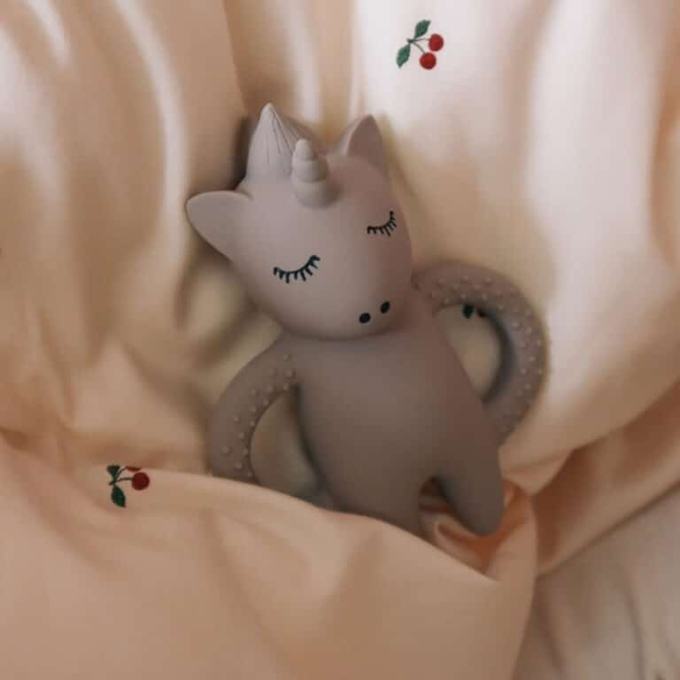 konges-slojd_anneau-dentition-licorne2