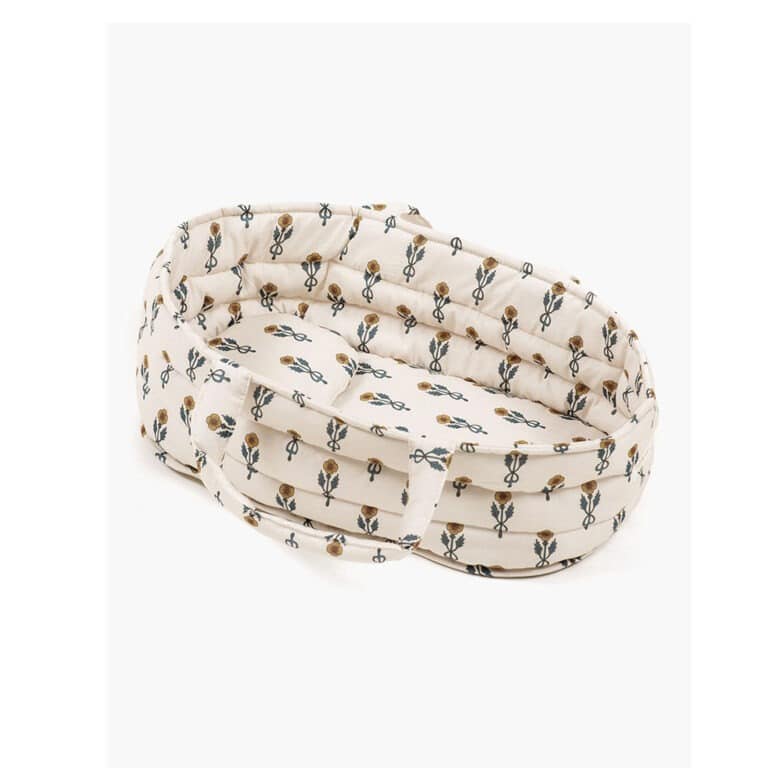 Couffin pour poupée gordis minikane fleurs en liane