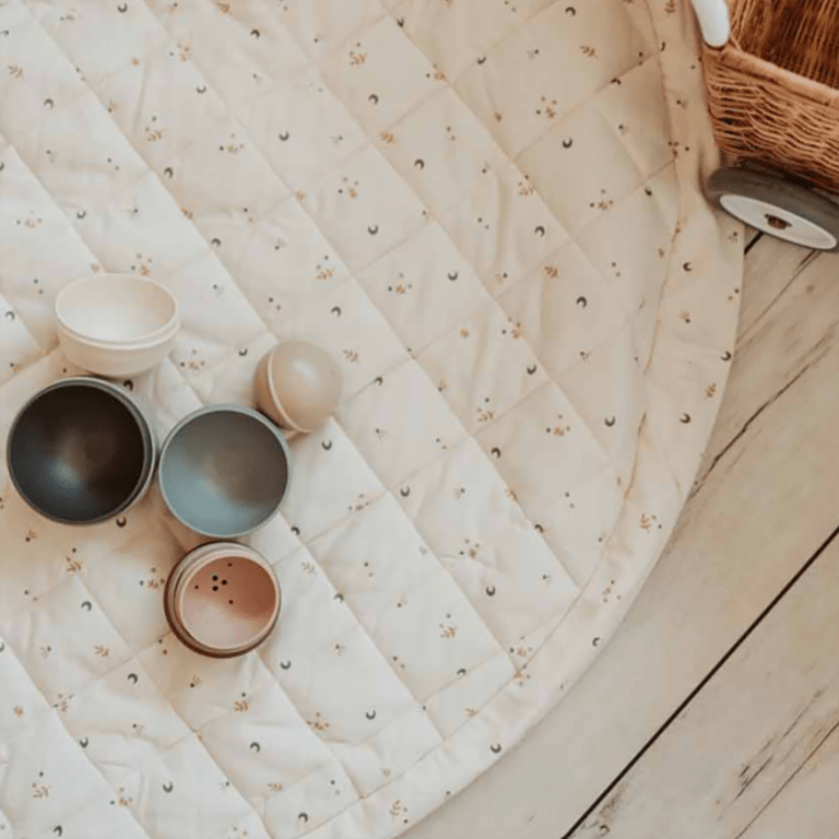 un tapis d'éveil moon Play and Go, ambiance