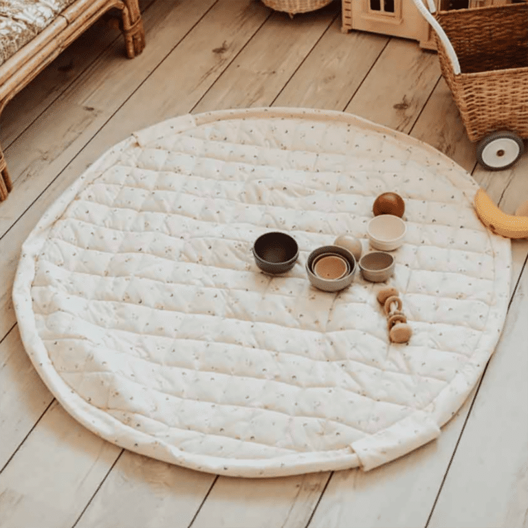 un tapis d'éveil moon Play and Go, ambiance