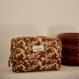 trousse de toilette gabrielle paris songe noisette photo ambiance