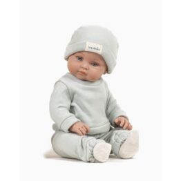 poupée Yann avec son ensemble vert