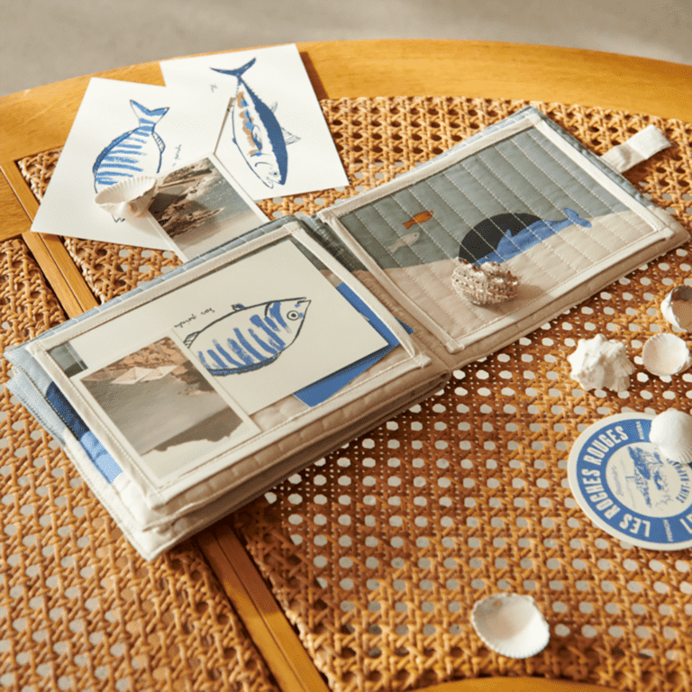 un album photo bleu multi mix Liewood, ambiance