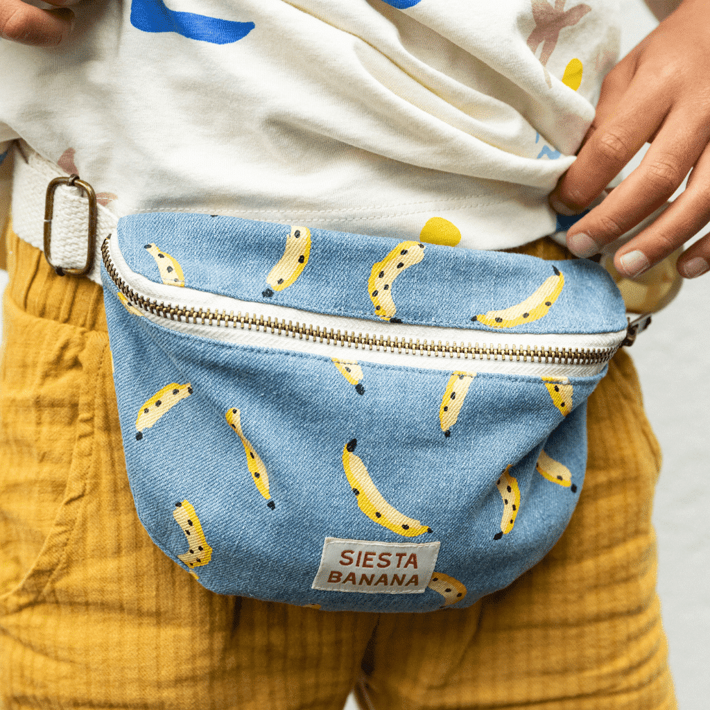 banane denim enfant siesta banana chamaye sur fond blanc