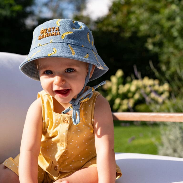 un bob "siesta banana" enfant Chamaye, porté