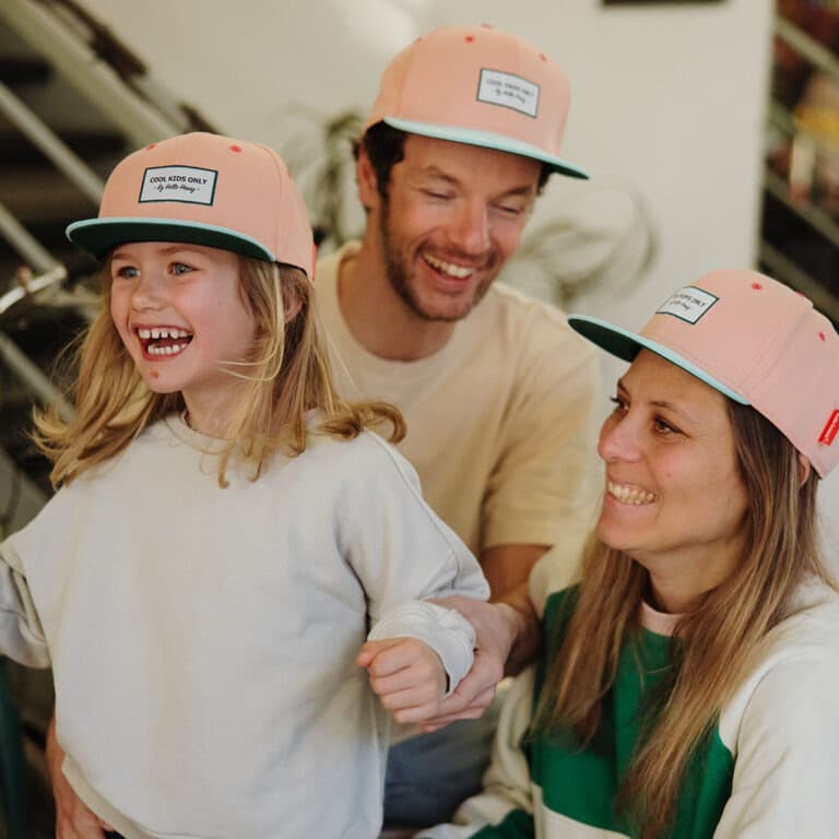 une casquette enfant mini jolly hello hossy, portée