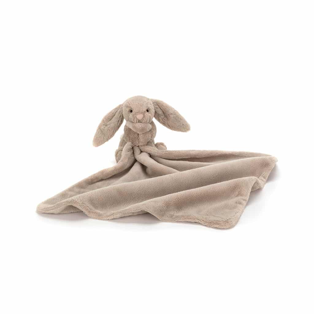 un doudou lapin et sa mini couverture Jellyact, vue de face sur fond blanc
