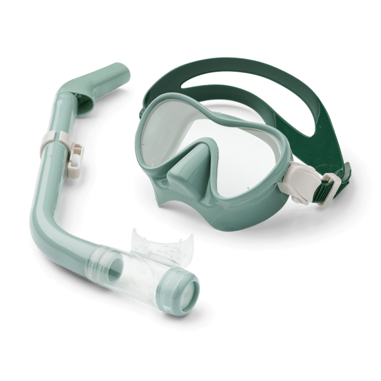 un ensemble masque et tube peppermint Liewood, vue de face sur fond blanc