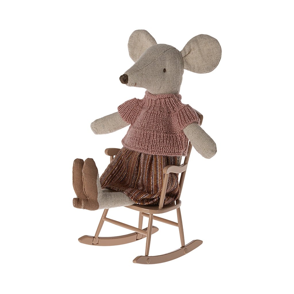 chaise bascule rose avec souris