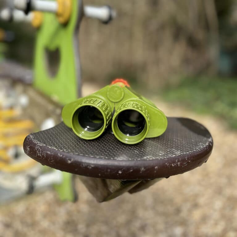 jumelles vertes bass&bass sur siège