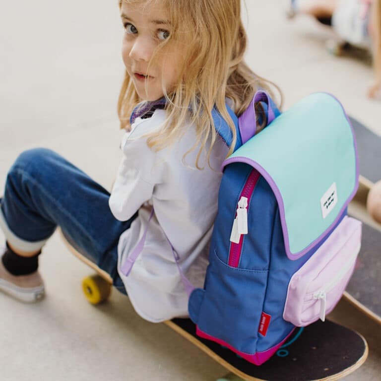 un sac à dos mini anchor Hello hossy, ambiance