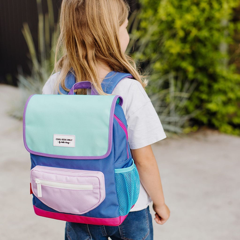 un sac à dos mini anchor Hello hossy, ambiance