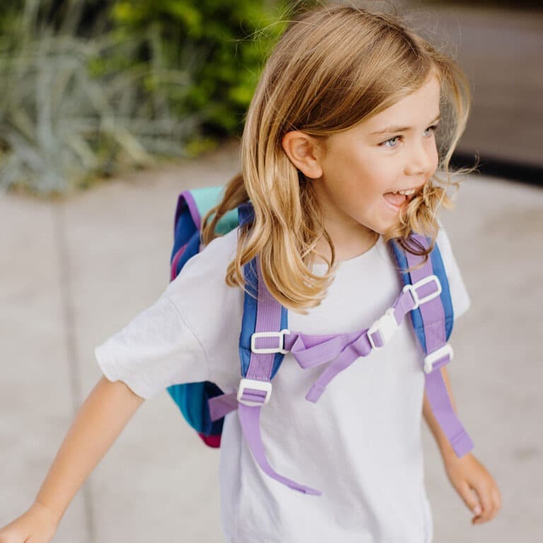 un sac à dos mini anchor Hello hossy, ambiance