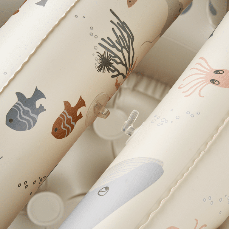 piscine semi couverte animaux marins liewood