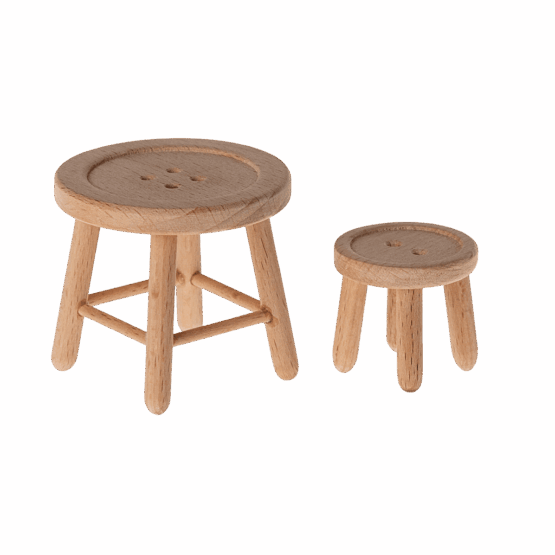 ensemble table et tabouret souris maileg sur fond blanc