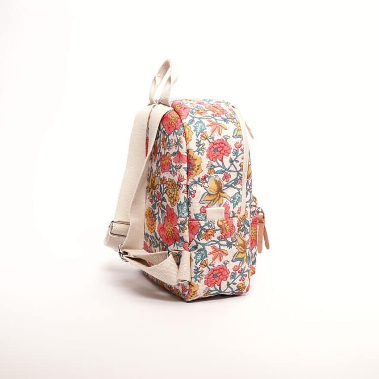 un sac à dos édition limitée Louise Misha de chez Jojofactory, vue de côté sur fond blanc