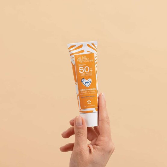 crème solaire visage et corps les petits prödiges photo sur fond orange