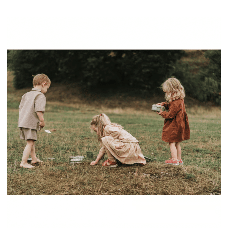 set dinette dantoy photo avec enfants