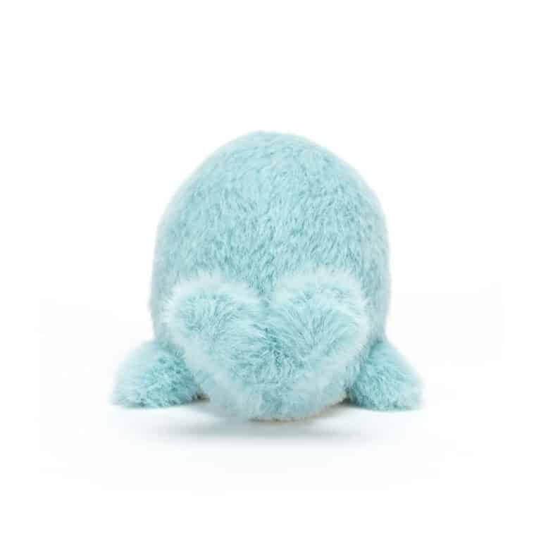 mini doudou baleine bleu clair jellycat vue de dos sur fond blanc