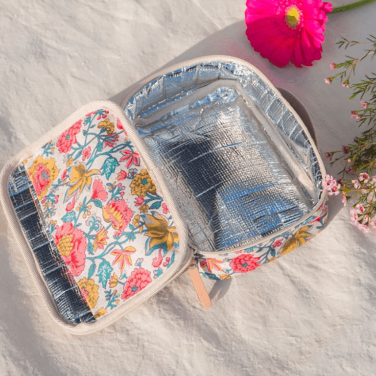 un sac isotherme Louise Misha de la marque Jojofactory, ambiance