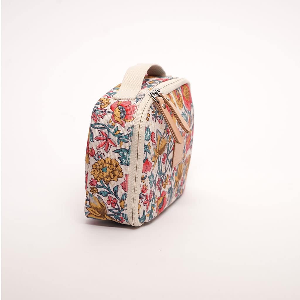 un sac isotherme Louise Misha de la marque Jojofactory, vue de côté sur fond blanc