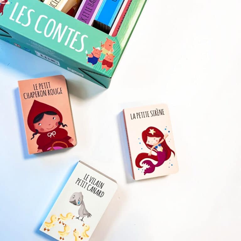 un coffret "ma petite bibliothèque" Sassi, ambiance
