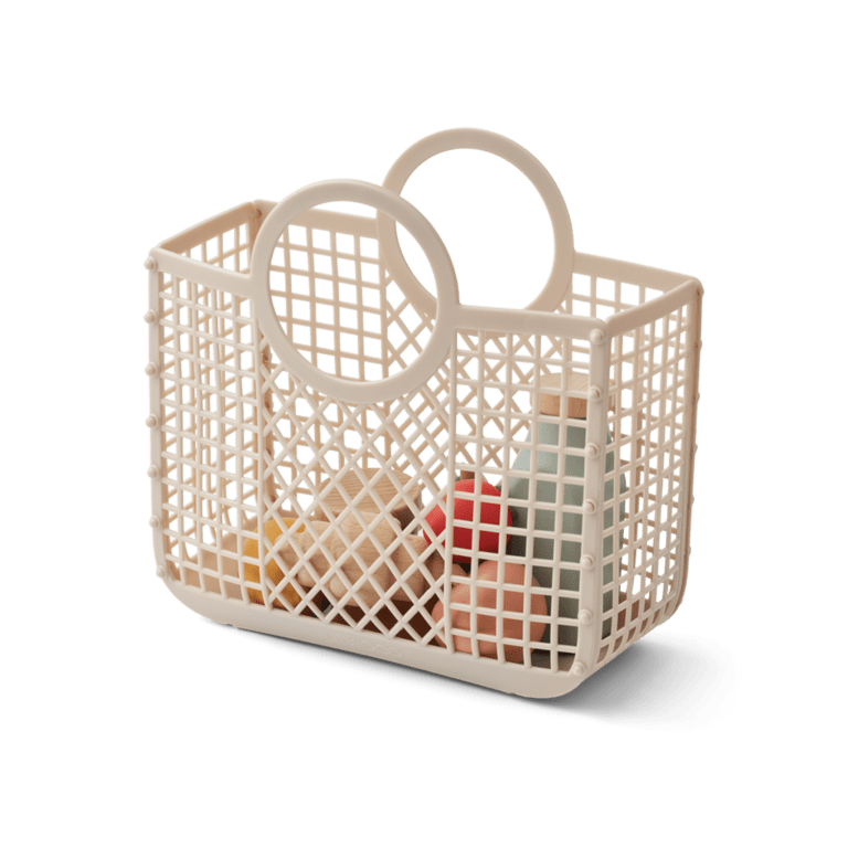 Panier de courses florin liewood sur fond blanc