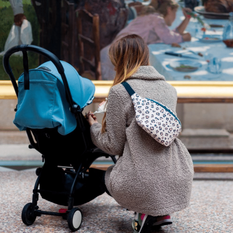 Sac banane à langer “All Over" Léopard – Mellipou - Ambiance
