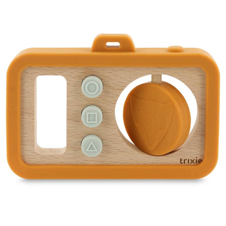 Appareil photo en silicone et bois – Mr Renard – Trixie Baby - Vue de face sur fond blanc